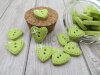 Bouton petit coeur vert anis